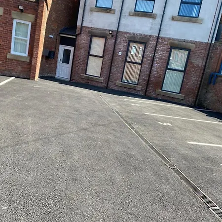 Failsworth Apartment 6 With Free Gated Parking Manchester Exterior photo