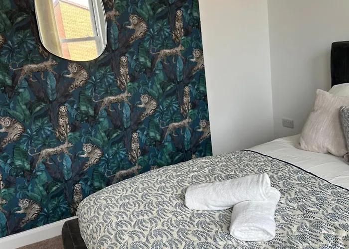 Failsworth Apartment 6 With Free Gated Parking