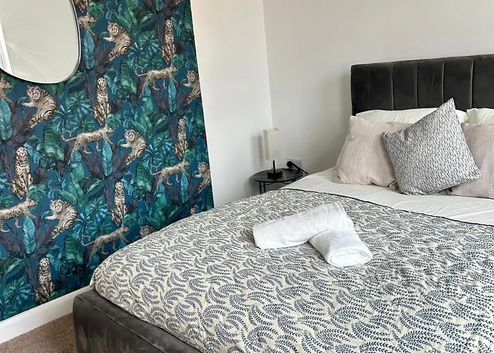 Failsworth Apartment 6 With Free Gated Parking